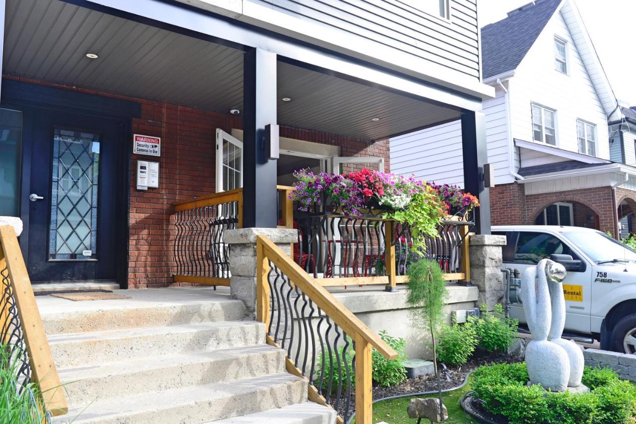 Ottawa Downtown Executive Apartment Retreat With Private Balcony Near Bank Street - Sleep Max 2 Экстерьер фото