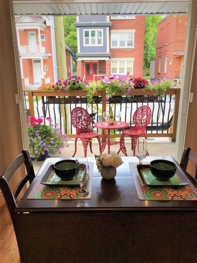 Ottawa Downtown Executive Apartment Retreat With Private Balcony Near Bank Street - Sleep Max 2 Экстерьер фото