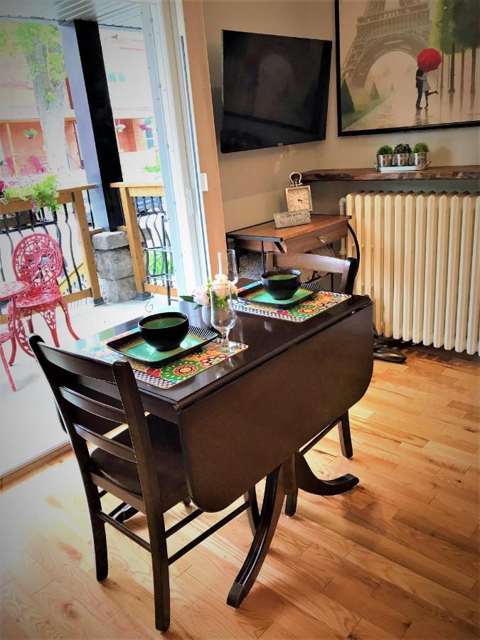 Ottawa Downtown Executive Apartment Retreat With Private Balcony Near Bank Street - Sleep Max 2 Экстерьер фото