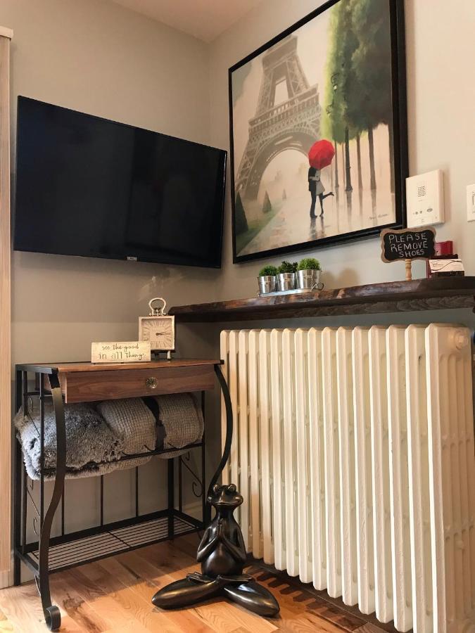 Ottawa Downtown Executive Apartment Retreat With Private Balcony Near Bank Street - Sleep Max 2 Экстерьер фото